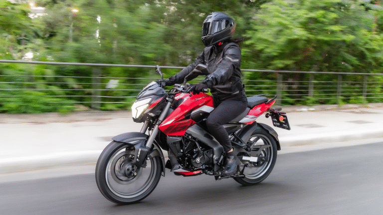 Dominar NS160